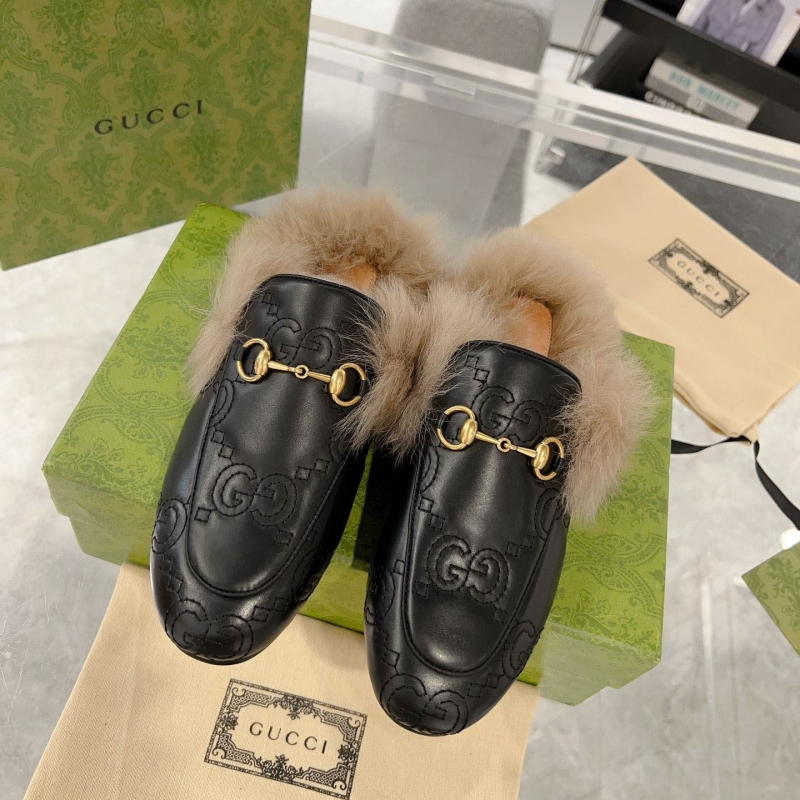 G*u*i leather shoes